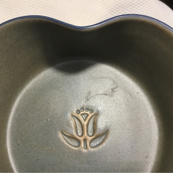 Crowning Touch~Heart Shaped Bowls from Philippines - Picture 11 of 11